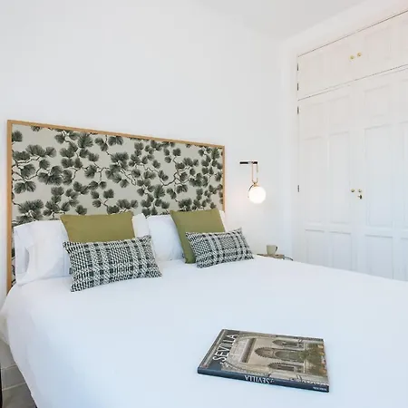Redes Suite Apartment With Terrace Sevilla Buitenkant foto